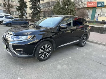 Авто Mitsubishi Outlander 2019 № 7449510
