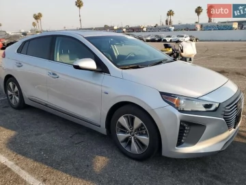 Авто Hyundai Ioniq 2017 № 7449643