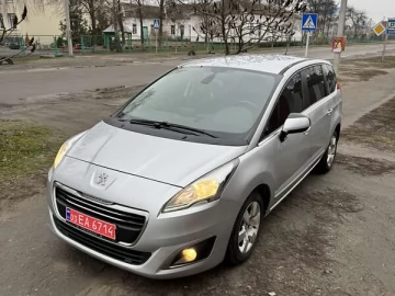 Авто Peugeot 5008 2016 № 7449688
