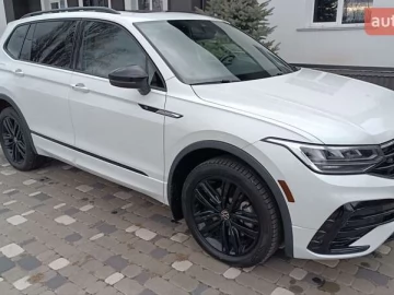 Авто Volkswagen Tiguan 2022 № 7449744