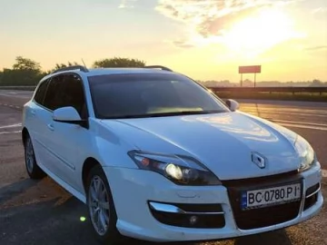 Авто Renault Laguna 2012 № 7449757
