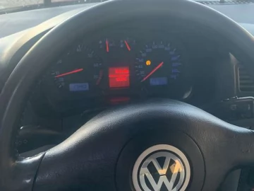 Авто Volkswagen Bora 1999 № 7450683