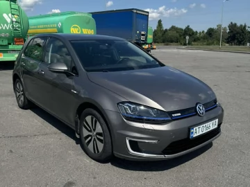 Авто Volkswagen E-Golf 2015 № 7450742