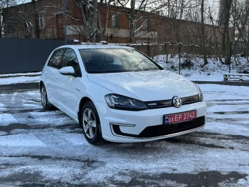 Авто Volkswagen E-Golf 2015 № 7451223
