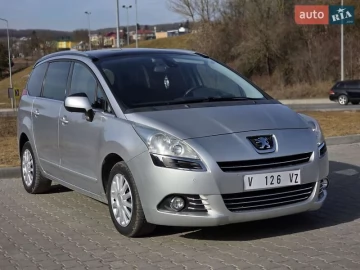 Авто Peugeot 5008 2013 № 7451236