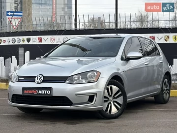 Авто Volkswagen E-Golf 2016 № 7451252