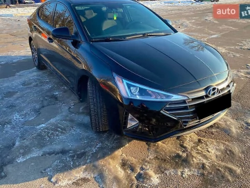 Авто Hyundai Elantra 2019 № 7451280