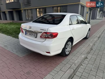 Авто Toyota Corolla 2012 № 7452140