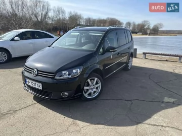Авто Volkswagen Touran 2012 № 7452370