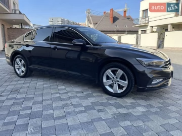 Авто Volkswagen Passat 2020 № 7452427