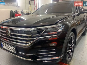Авто Volkswagen Touareg 2023 № 7452597