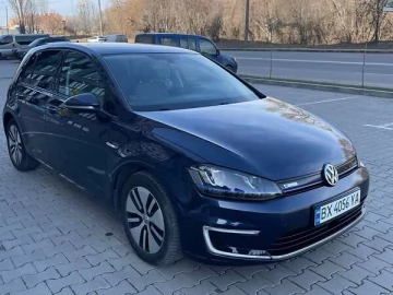 Авто Volkswagen E-Golf 2015 № 7452777
