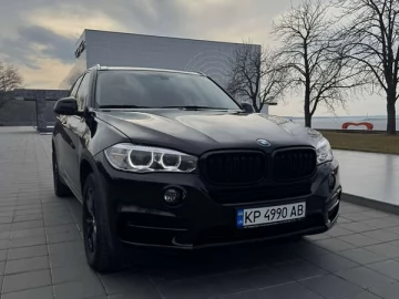 Авто BMW X5 2018 № 7454074