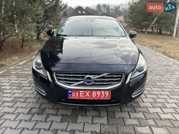 Авто Volvo V60 2012 № 7454573