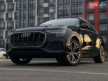 Авто Audi Q8 2021 № 7455141