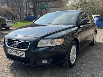 Авто Volvo V50 2011 № 7456666