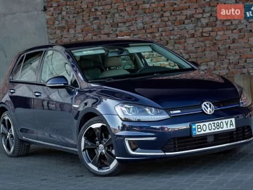 Авто Volkswagen E-Golf 2016 № 7456701