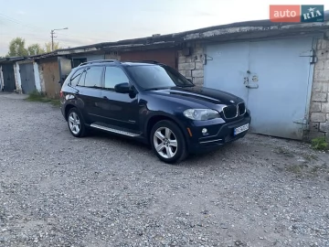 Авто BMW X5 2009 № 7456704
