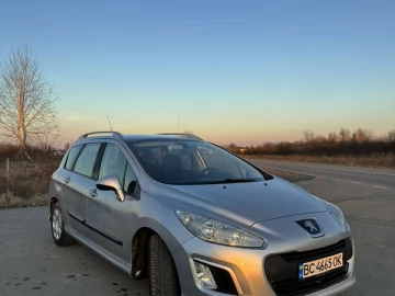 Авто Peugeot 308 2012 № 7457124