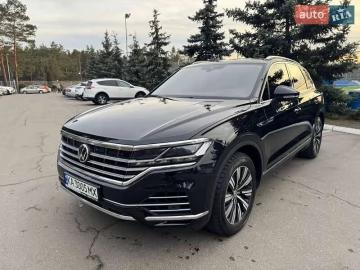 Авто Volkswagen Touareg 2018 № 7457154