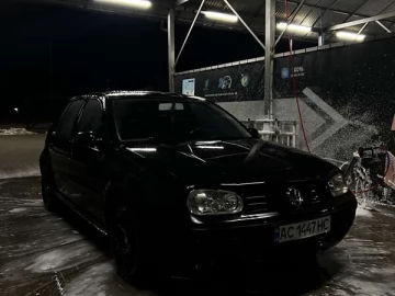 Авто Volkswagen Golf 2000 № 7457180