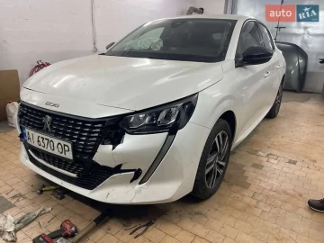 Авто Peugeot 208 2022 № 7458865