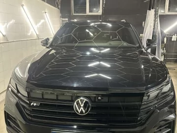Авто Volkswagen Touareg 2021 № 7459004