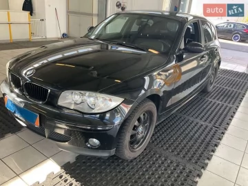 Авто BMW 1 Series 2007 № 7459348