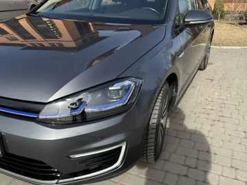 Авто Volkswagen E-Golf 2019 № 7459608