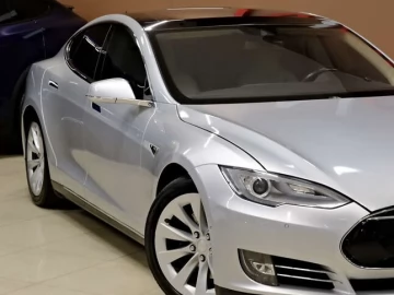 Авто Tesla Model S 2015 № 7459627