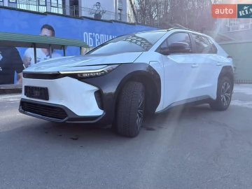 Авто Toyota Bz4X 2022 № 7460585