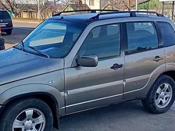 Авто Chevrolet Niva 2011 № 7461962