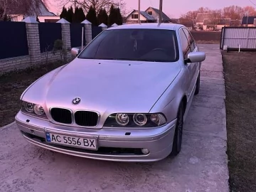 Авто BMW 5 Series 2002 № 7462110