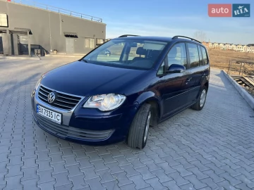 Авто Volkswagen Touran 2008 № 7462156