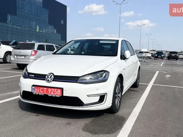 Авто Volkswagen E-Golf 2015 № 7462386