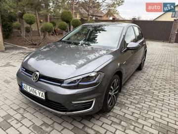 Авто Volkswagen E-Golf 2019 № 7462615