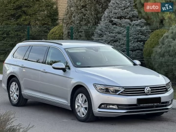 Авто Volkswagen Passat 2018 № 7462619