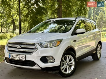 Авто Ford Escape 2018 № 7463290