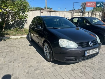 Авто Volkswagen Golf 2005 № 7463408