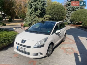 Авто Peugeot 5008 2012 № 7463473