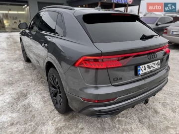 Авто Audi Q8 2021 № 7463505