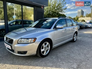 Авто Volvo V50 2011 № 7464038
