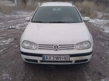 Авто Volkswagen Golf 2000 № 7464207