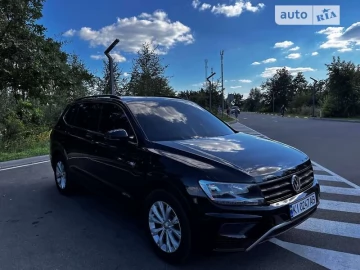 Авто Volkswagen Tiguan 2017 № 7464848