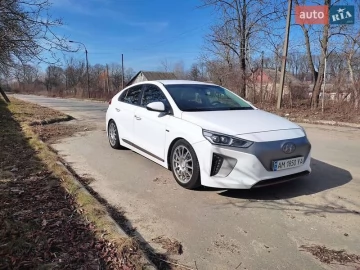 Авто Hyundai Ioniq 2016 № 7465573