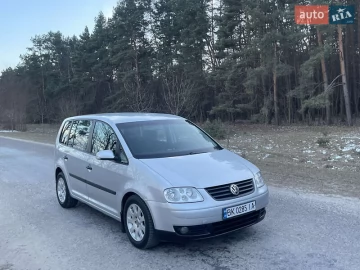 Авто Volkswagen Touran 2003 № 7465901