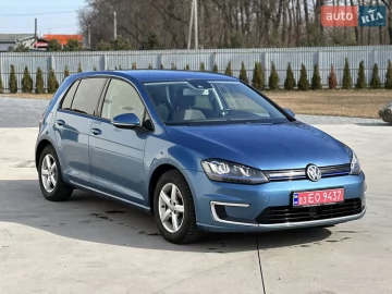 Авто Volkswagen E-Golf 2015 № 7465949