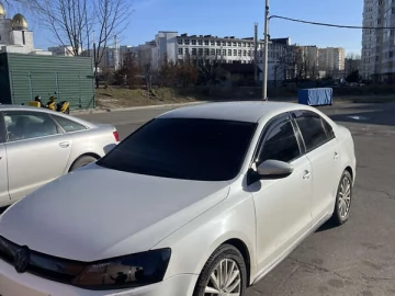 Авто Volkswagen Jetta 2013 № 7465968