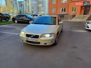 Авто Volvo S60 2004 № 7466241