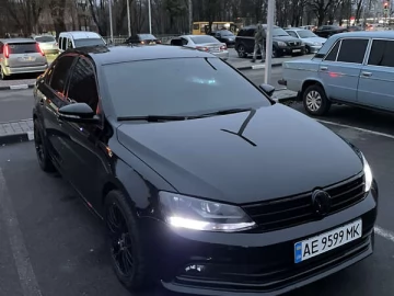Авто Volkswagen Jetta 2015 № 7466459